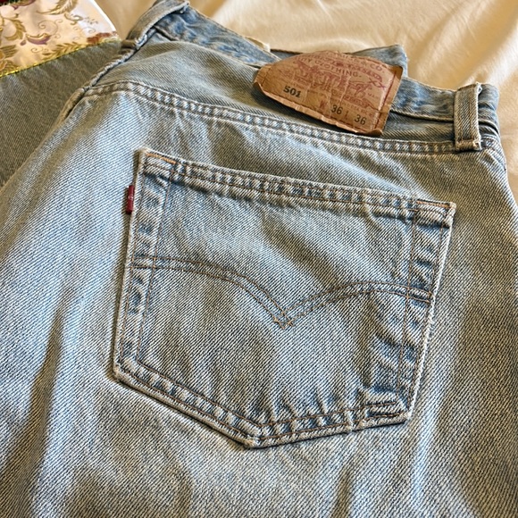 Levi 501 - Picture 2 of 6
